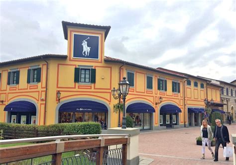 designer outlet florence italy.